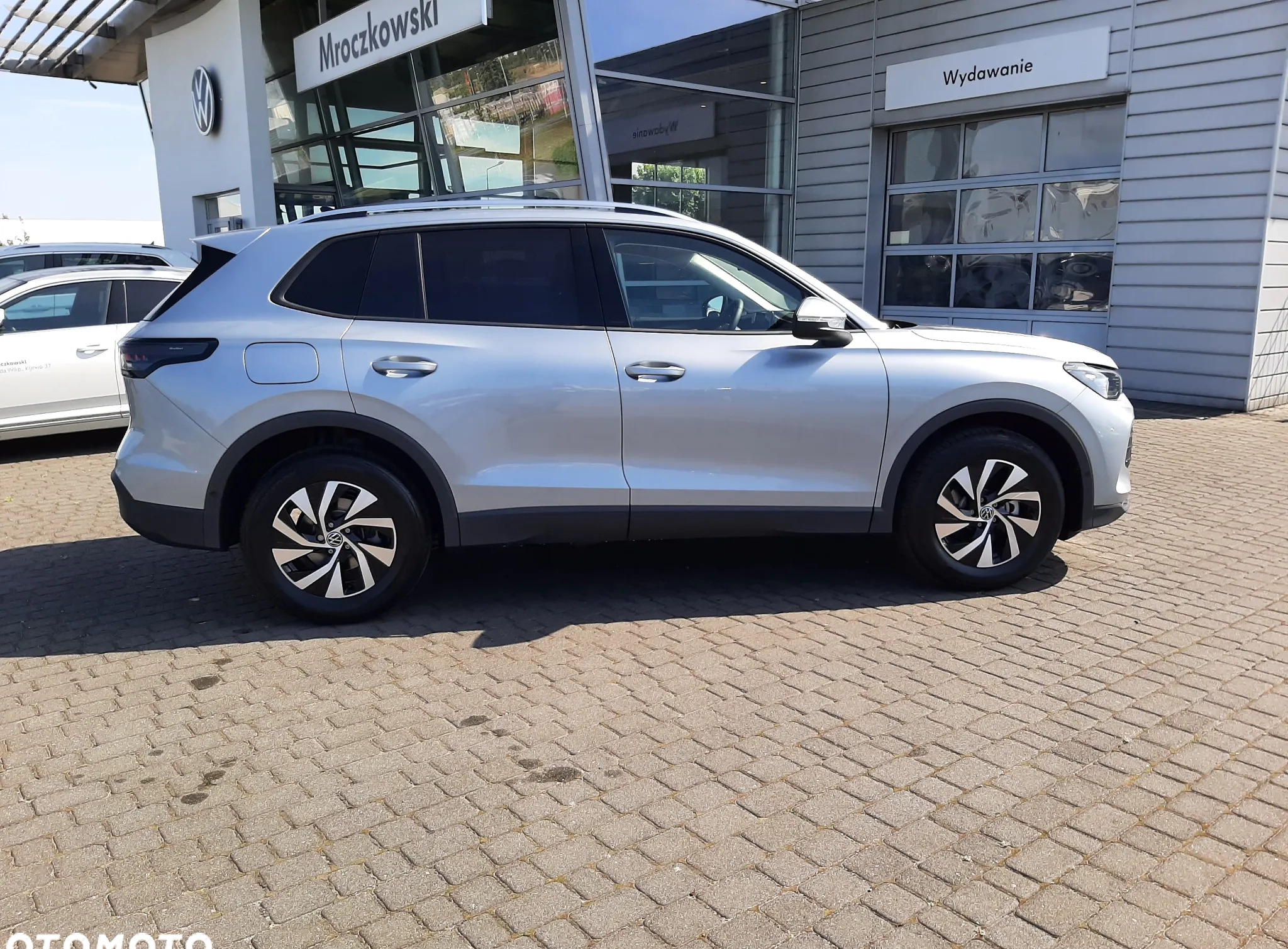 Volkswagen Tiguan cena 162590 przebieg: 5, rok produkcji 2024 z Jarosław małe 121